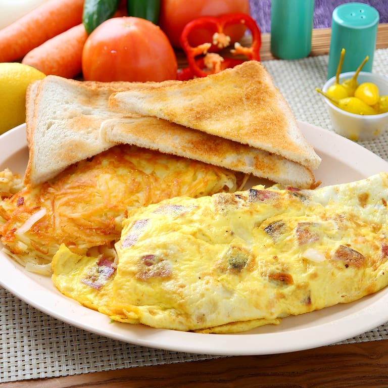 Savor Your Lunch with Us
